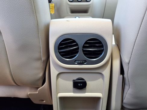 Used 2012 Volkswagen Tiguan S AWD/4WD image 23