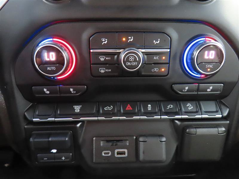 Used 2020 Chevrolet Silverado 2500 LTZ w/ Z71 Off-Road Package AWD/4WD image 23