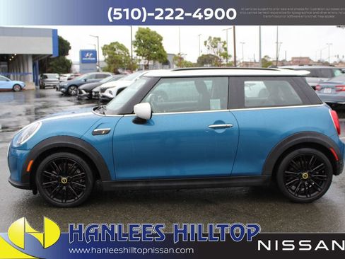 Used 2023 MINI Cooper SE image 2