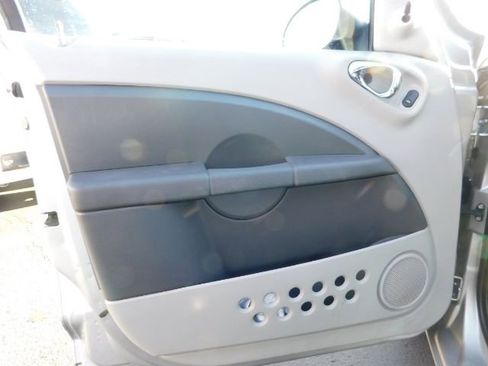 Used 2006 Chrysler PT Cruiser image 11