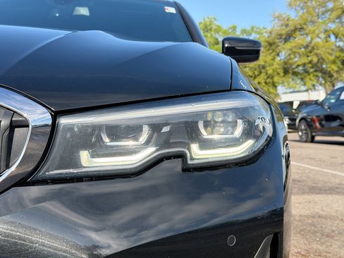 Used 2021 BMW 330i Sedan w/ Convenience Package RWD image 9