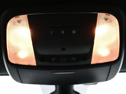 Used 2022 Dodge Durango R/T RWD image 21