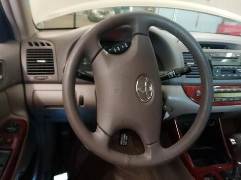 Used 2002 Toyota Camry LE FWD image 33