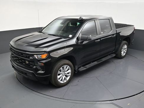 Used 2024 Chevrolet Silverado 1500 Custom RWD image 12
