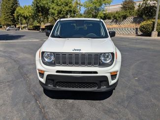 Used 2023 Jeep Renegade Latitude video 2