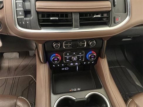 Used 2021 Chevrolet Tahoe High Country image 21