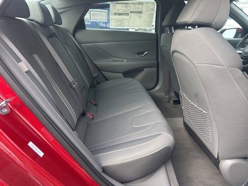 New 2025 Hyundai Elantra SEL image 22