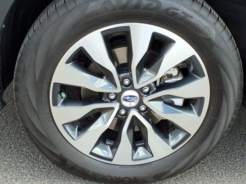 Used 2024 Subaru Outback Limited AWD/4WD image 11