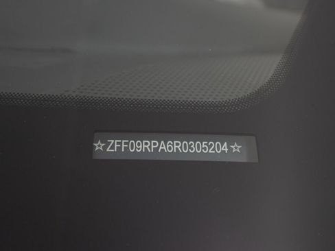 Used 2024 Ferrari Roma Spider RWD image 19