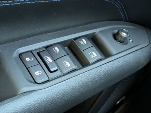 New 2026 Jeep Compass Latitude w/ Sun and Sound Group AWD/4WD image 27
