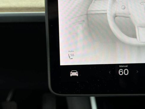 Used 2020 Tesla Model 3 Standard Range Plus image 21