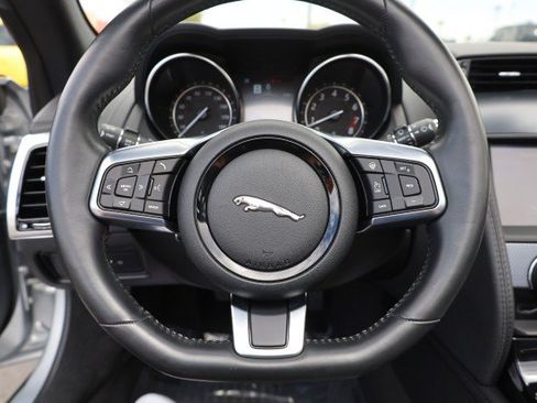 Used 2019 Jaguar F-TYPE R-Dynamic RWD image 25