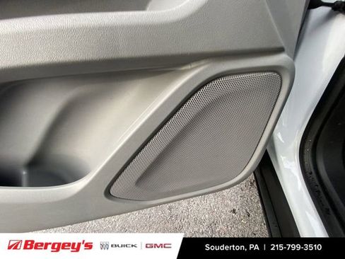 Certified 2022 GMC Terrain SLE w/ Driver Convenience Package image 28