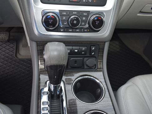 Used 2015 GMC Acadia SLT w/ Open Road Package image 19