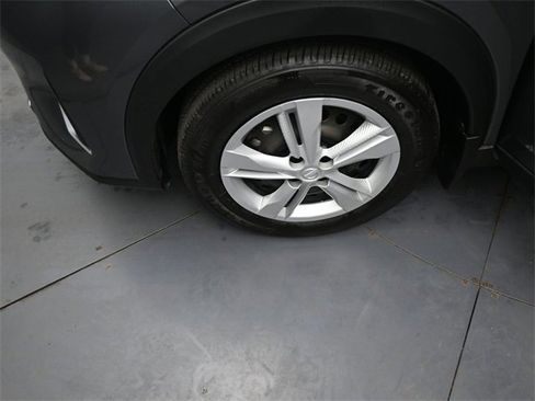 Used 2024 Nissan Kicks S image 34