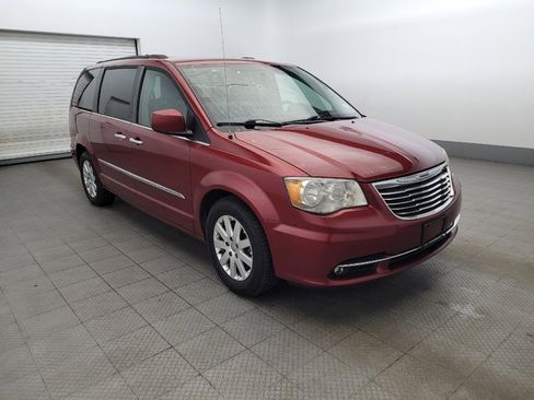 Used 2014 Chrysler Town & Country Touring w/ Driver Convenience Group image 13