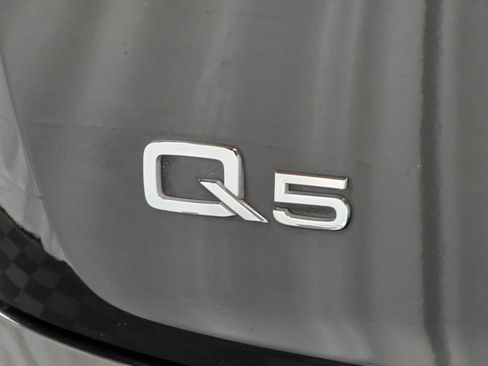 Used 2018 Audi Q5 2.0T Premium Plus w/ Premium Plus Package image 33