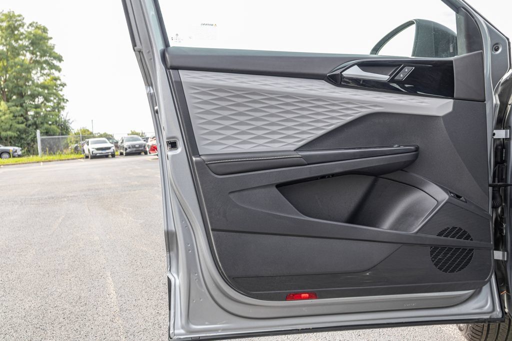 Certified 2024 Volkswagen Taos S FWD image 26