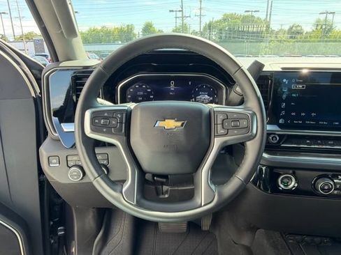 Used 2024 Chevrolet Silverado 1500 LT w/ Protection Package AWD/4WD image 22