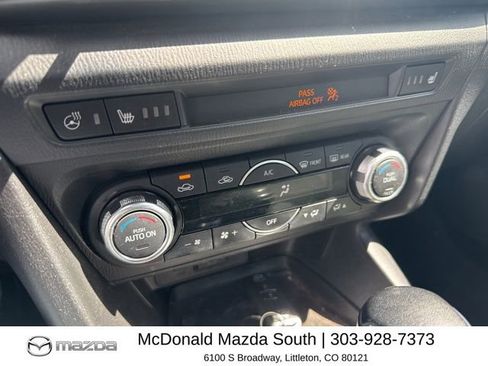 Used 2017 MAZDA MAZDA3 Grand Touring w/ Premium Equipment Package FWD image 9