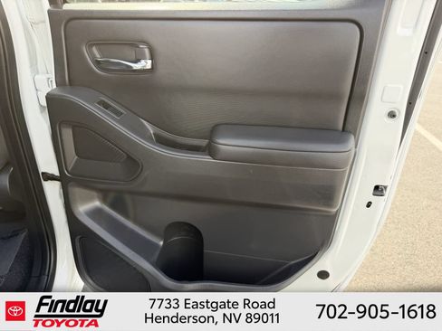 Used 2023 Nissan Frontier SV w/ Technology Package RWD image 17