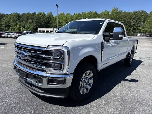 Used 2024 Ford F350 Lariat w/ Lariat Ultimate Package AWD/4WD image 3