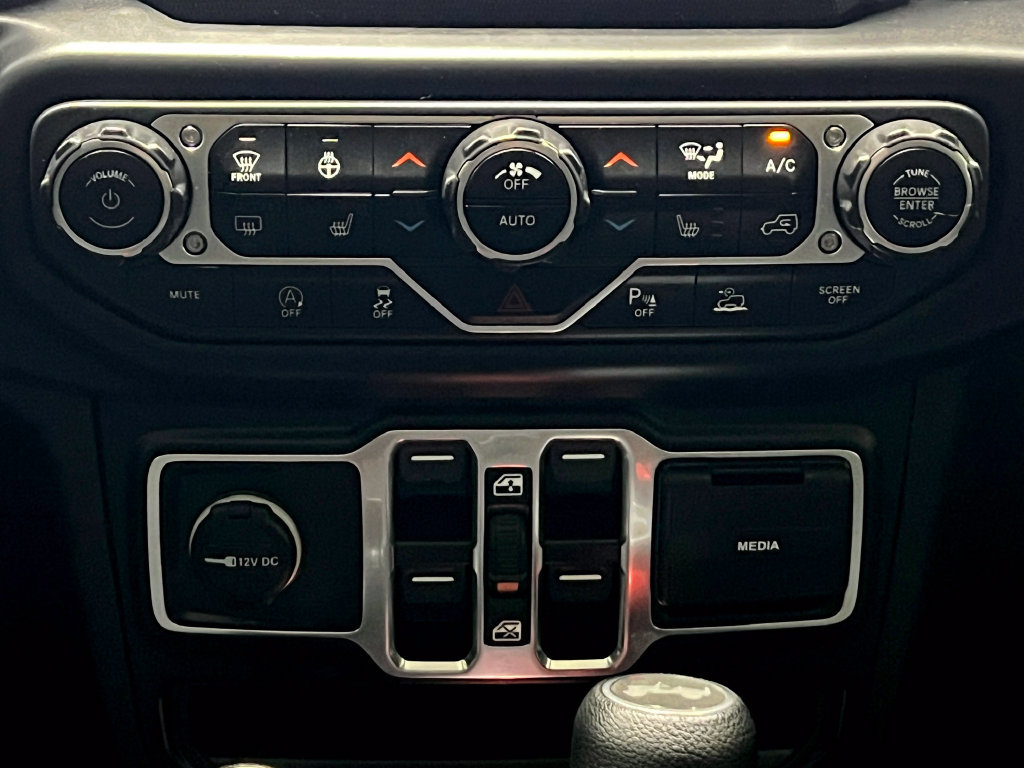 Used 2021 Jeep Wrangler Unlimited Sport AWD/4WD image 25