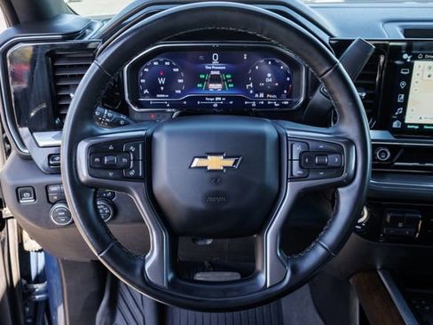 Used 2025 Chevrolet Silverado 2500 High Country w/ Technology Package AWD/4WD image 17