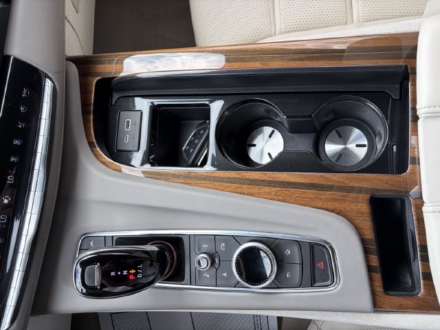Used 2024 Cadillac Escalade Sport Platinum w/ LPO, ONYX Package AWD/4WD image 38