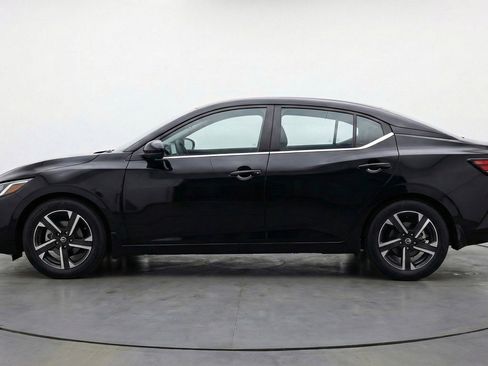 Used 2025 Nissan Sentra SV FWD image 3