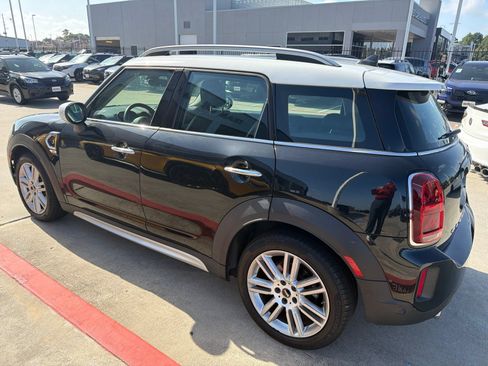 Used 2023 MINI Cooper Countryman S FWD image 2