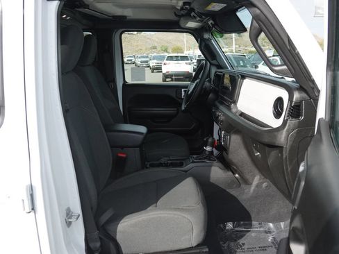 Used 2025 Jeep Wrangler Unlimited Sport AWD/4WD image 30