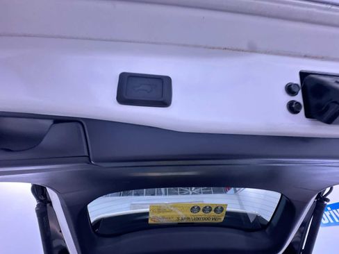 Used 2022 Toyota RAV4 Limited image 41