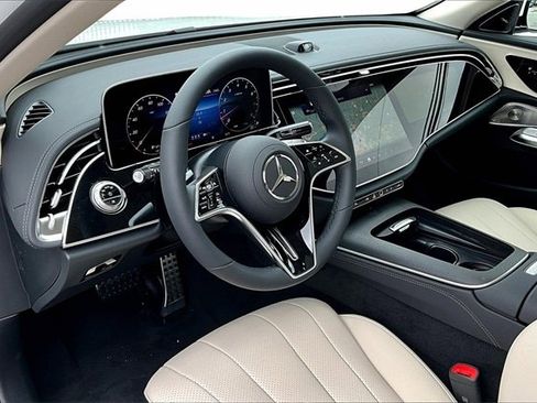 New 2025 Mercedes-Benz E 450 4MATIC All-Terrain Wagon image 8