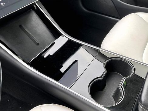 Used 2018 Tesla Model 3 Long Range image 15