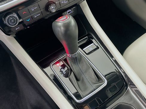 Used 2022 Jeep Compass Latitude image 24