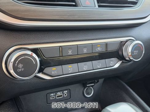 Used 2025 Nissan Altima 2.5 SV FWD image 20