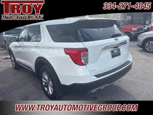 Used 2020 Ford Explorer XLT w/ Equipment Group 202A image 8