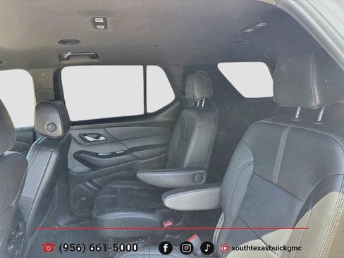 Used 2023 Chevrolet Traverse RS FWD image 24