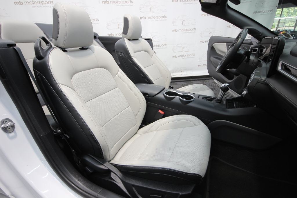Used 2024 Ford Mustang Premium RWD image 27