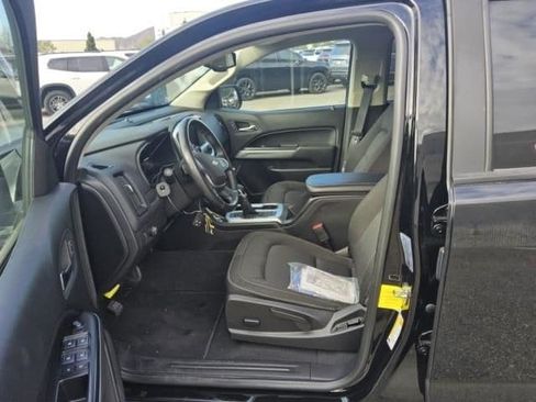 Used 2022 Chevrolet Colorado LT w/ LT Convenience Package RWD image 8