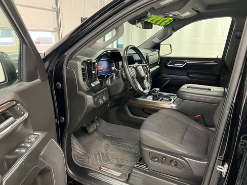 Used 2022 Chevrolet Silverado 1500 RST AWD/4WD image 7