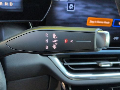 New 2026 Chevrolet Equinox EV LT image 14