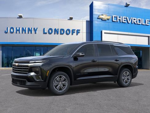 New 2026 Chevrolet Traverse LT w/ Driver Confidence Package FWD image 2