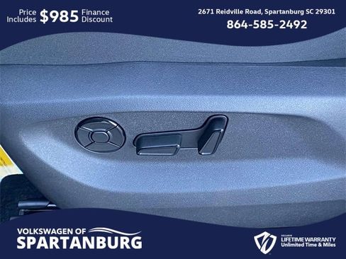 New 2026 Volkswagen Tiguan SE R-Line image 15