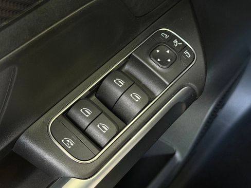 New 2026 Mercedes-Benz GLB 35 AMG 4MATIC image 20