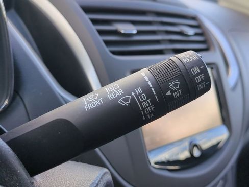 Used 2016 Chevrolet Trax LS image 26