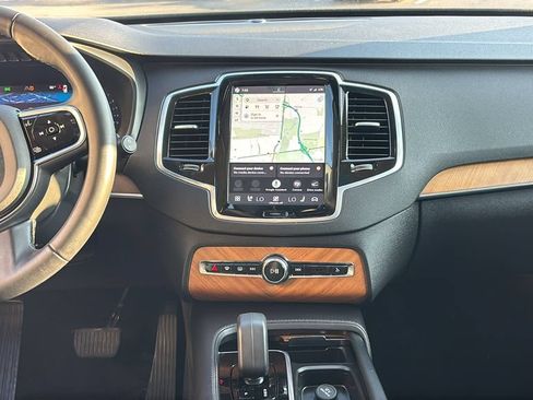 Certified 2024 Volvo XC90 B5 Plus w/ Protection Package AWD/4WD image 6