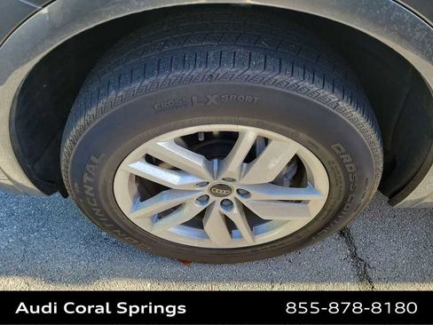 Used 2023 Audi Q5 2.0T Premium w/ Convenience Package image 7