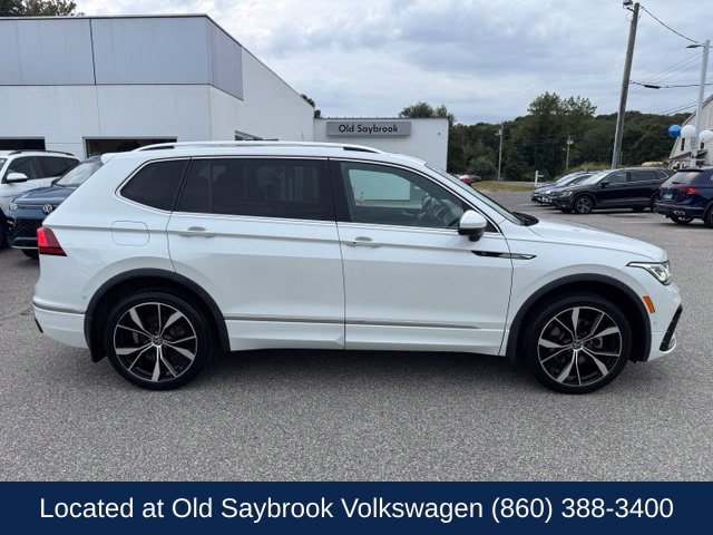 Used 2022 Volkswagen Tiguan SEL R-Line AWD/4WD image 4